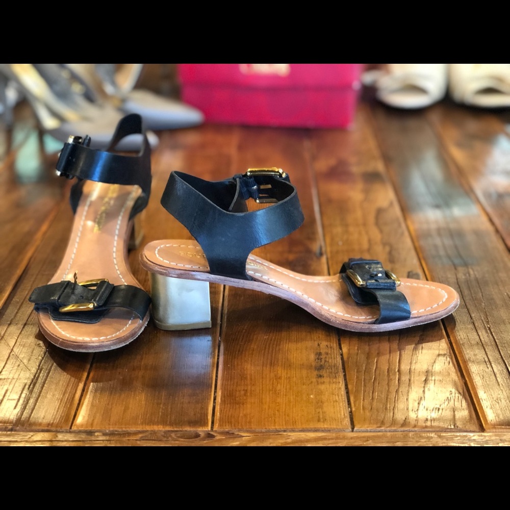 Pour La Victoire Black Heeled Sandals